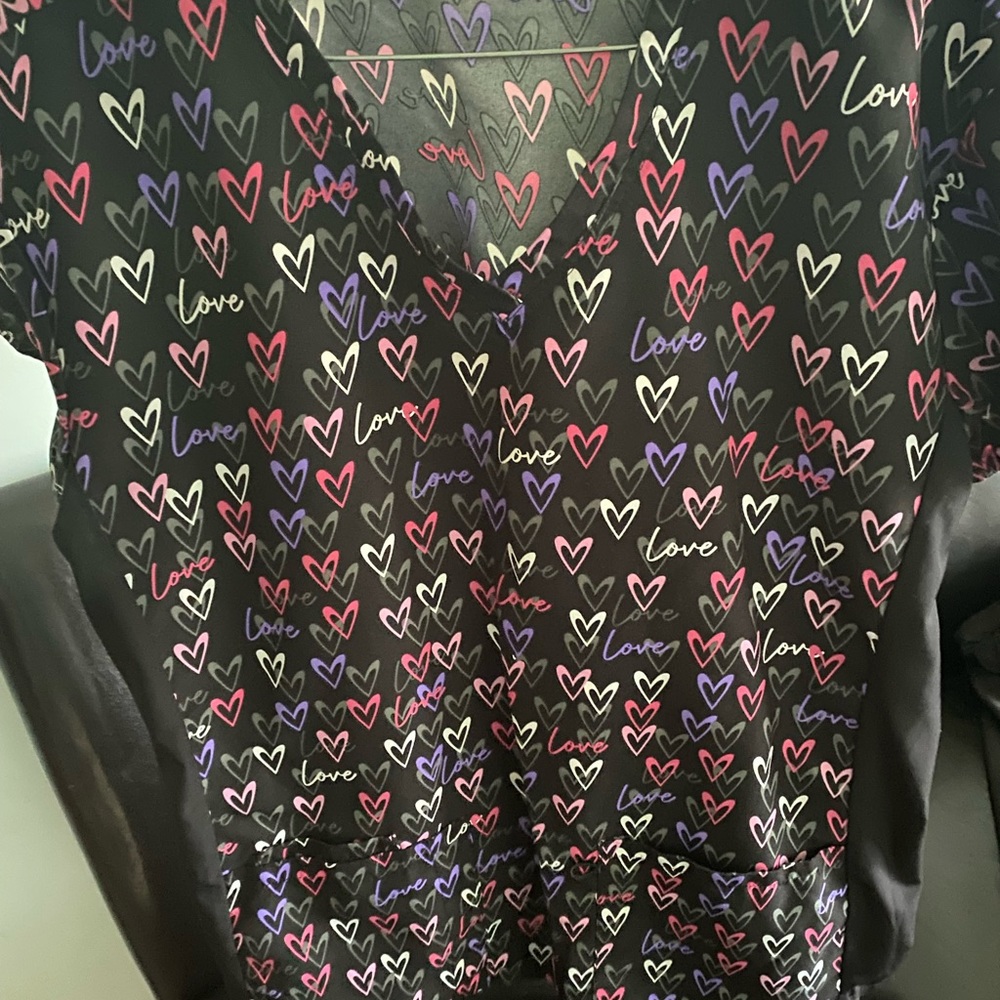 Scrub tops - Picture 4 of 14